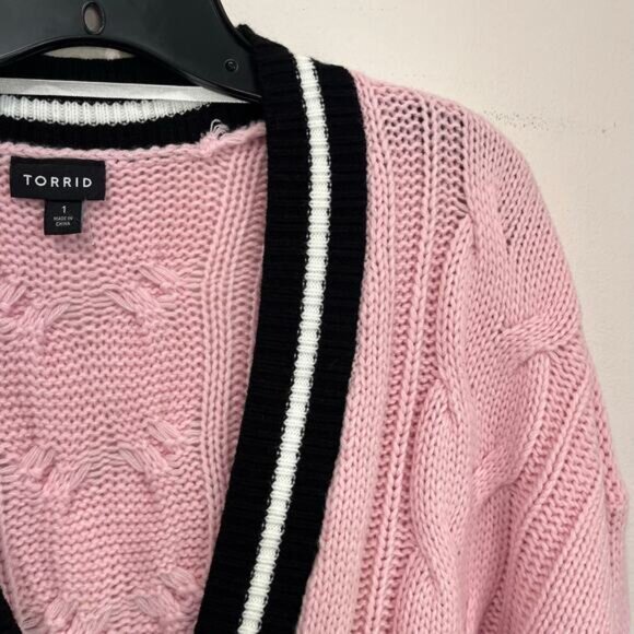 Torrid Pink Cable Knit Cardigan Sweater Size 1-US 14/16 Preppy Varsity Style - Picture 8 of 11